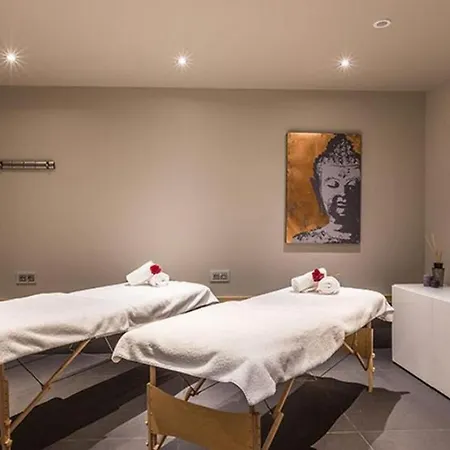 5br Beautiful With Exceptional Facilities - What'app - 0034-635-518-057 - For Reservations!