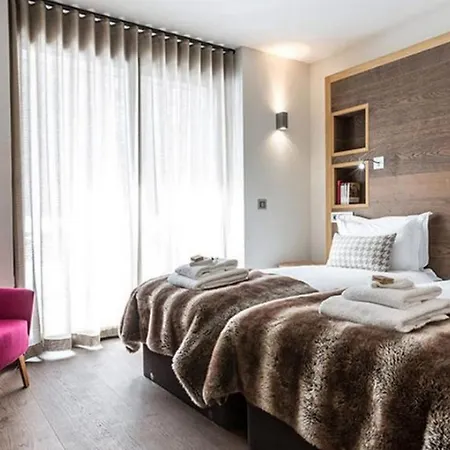 Вілла 5br Beautiful With Exceptional Facilities - What'app - 0034-635-518-057 - For Reservations! *