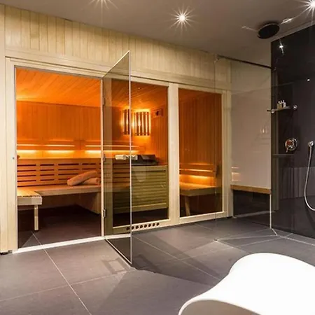 5br Beautiful With Exceptional Facilities - What'app - 0034-635-518-057 - For Reservations! *